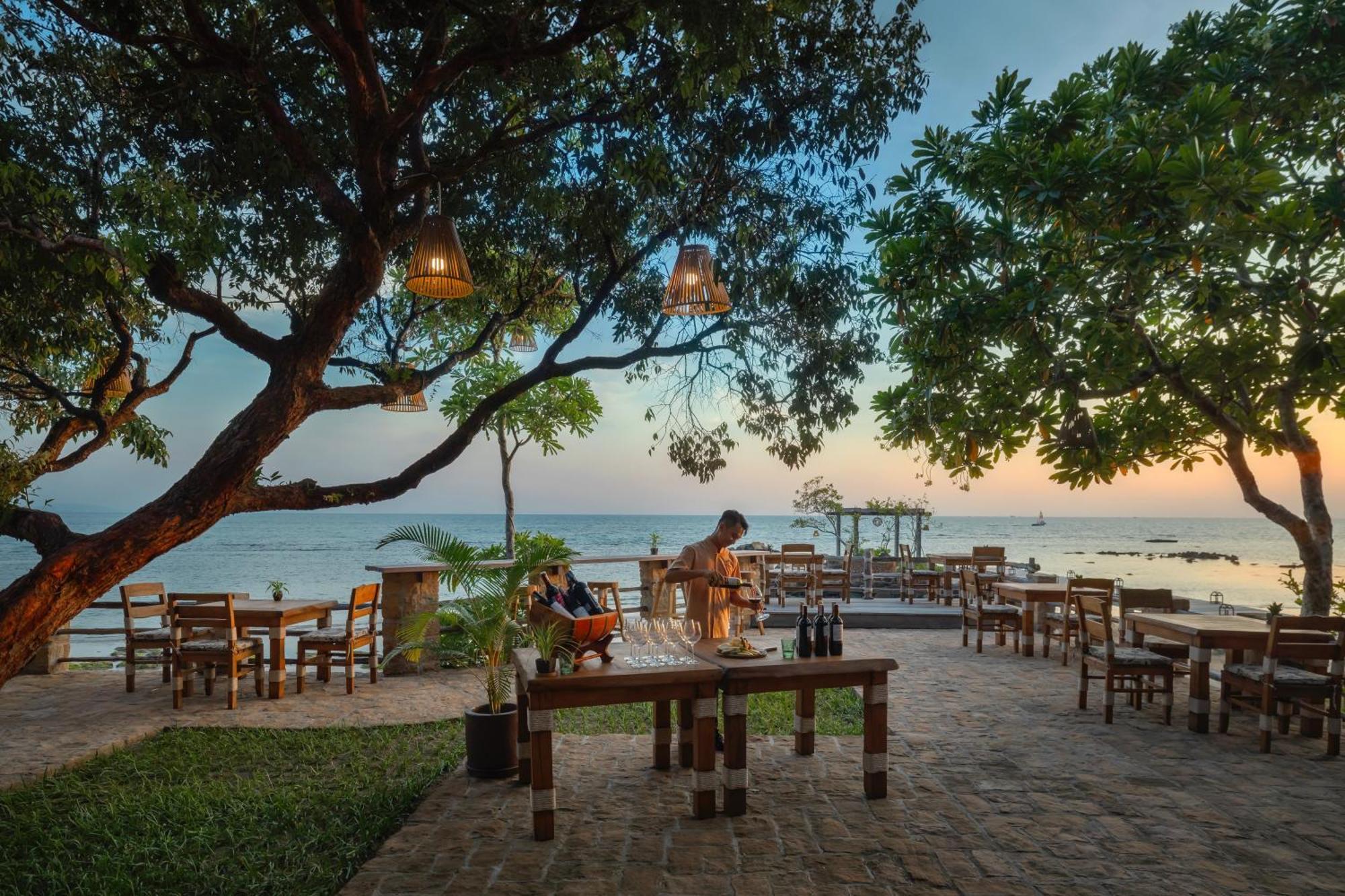 Green Bay Phu Quoc Resort & Spa Exterior photo