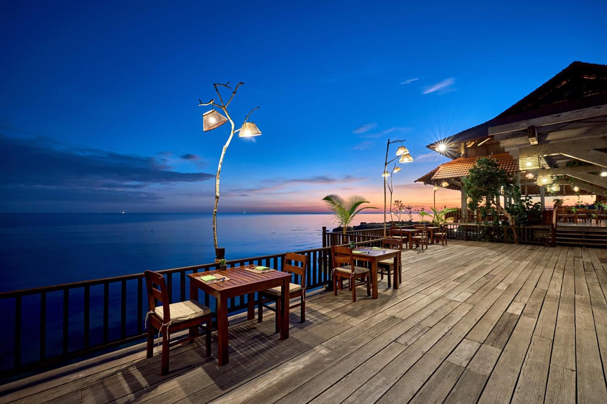 Green Bay Phu Quoc Resort & Spa Exterior photo