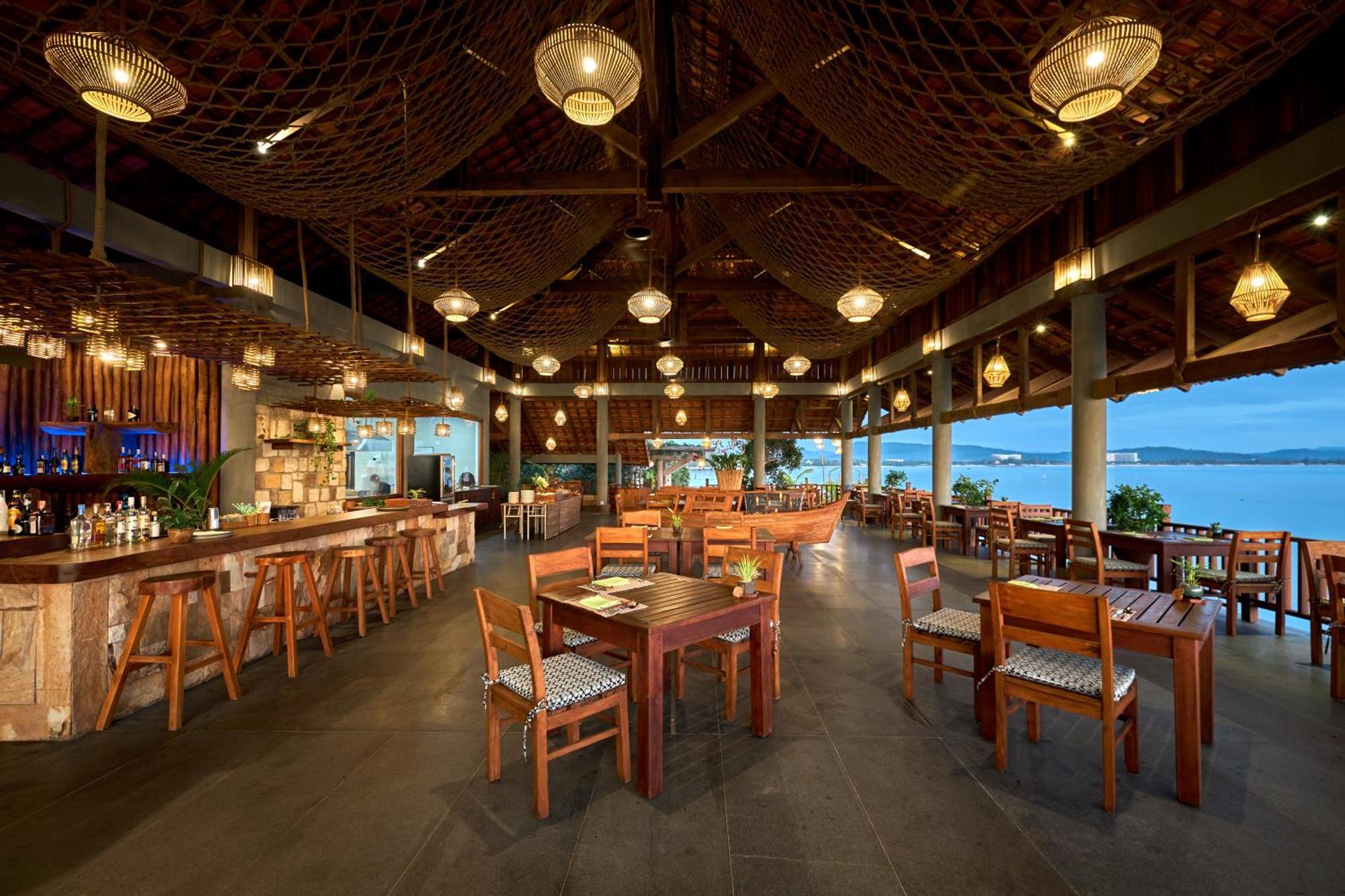 Green Bay Phu Quoc Resort & Spa Exterior photo