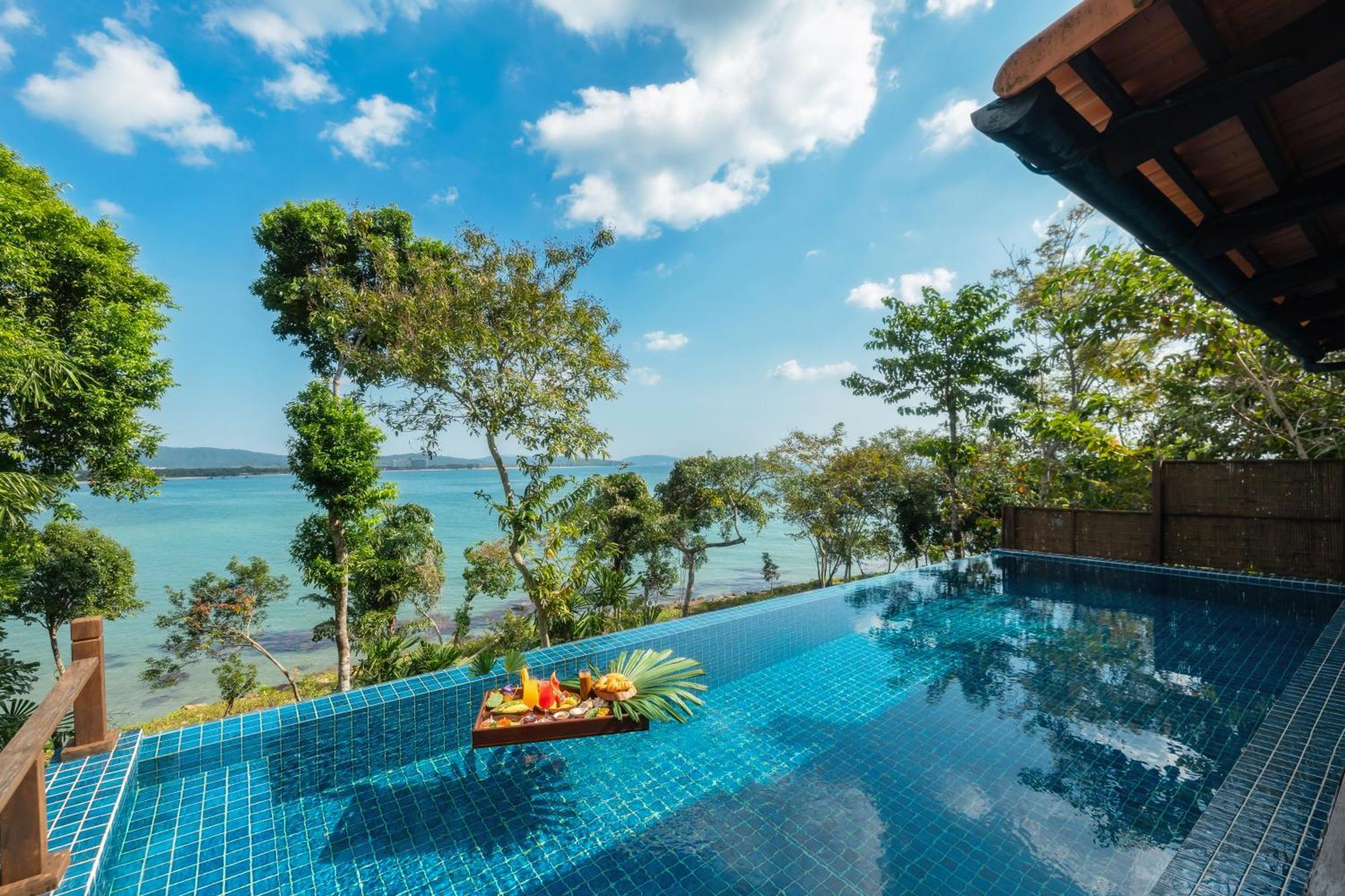 Green Bay Phu Quoc Resort & Spa Exterior photo